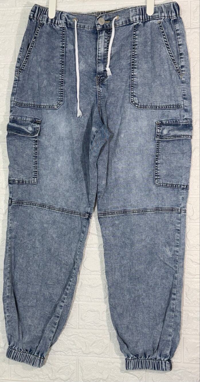 SO High Rise Cargo Jogger Jeans Juniors L Acid Wash Denim
